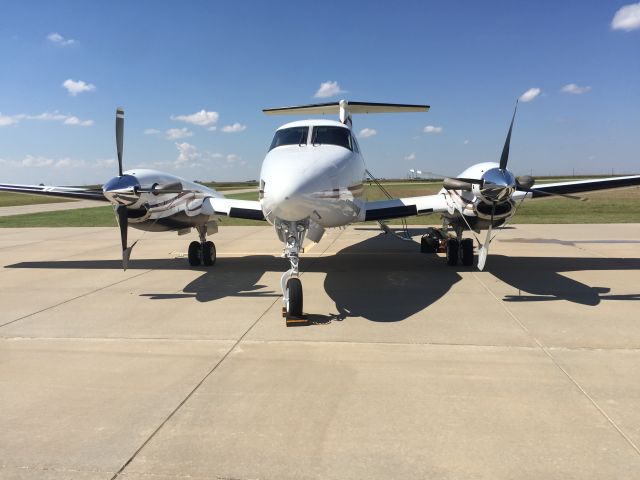 Beechcraft Super King Air 200 (N204RA)