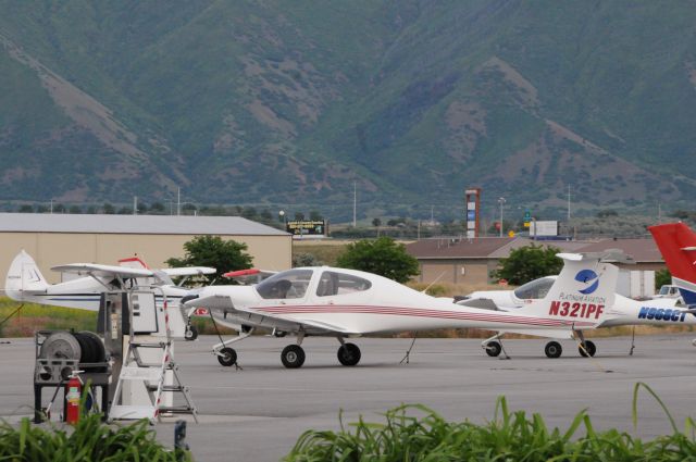 Diamond Star (N321PF) - ON THE SUMMER GROWING RAMP. 