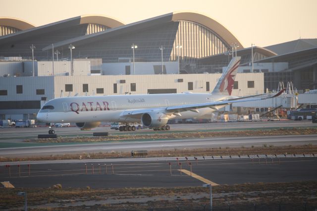 Airbus A350-1000 (A7-ANQ)