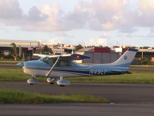 Cessna Skylane (N49LT)