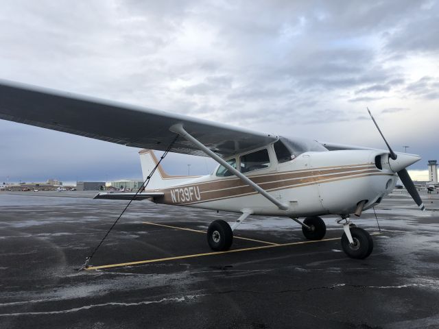 Cessna Skyhawk (N739FU)