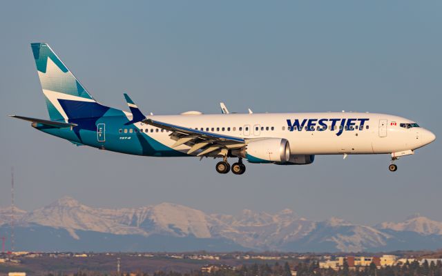 Boeing 737 MAX 8 (C-FIBA)