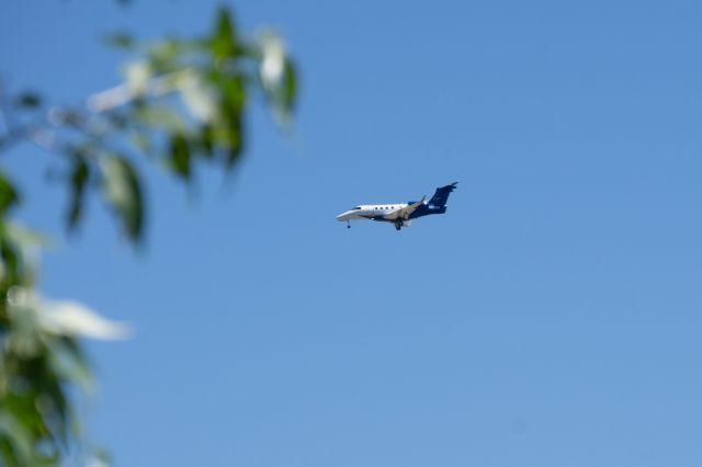 Embraer Phenom 300 (N325AS)