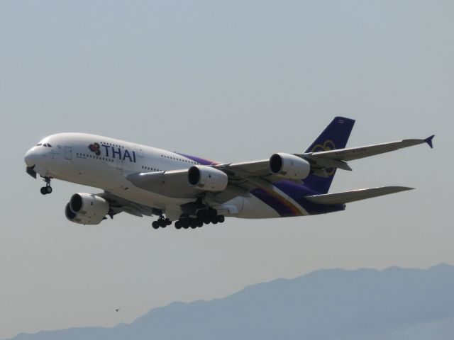 Airbus A380-800 (HS-TUD)