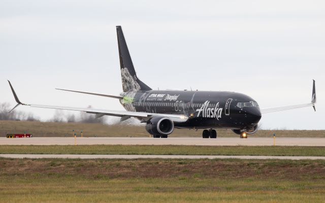 Boeing 737-800 (N538AS)