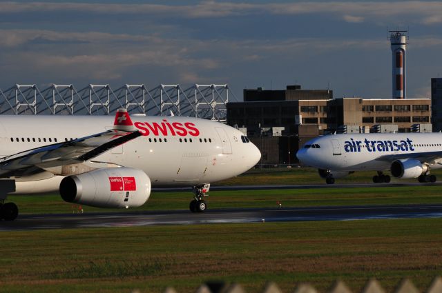 Airbus A330-300 (HB-JHE)