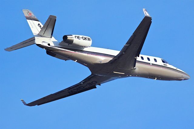 OE-GKW —