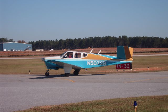 Beechcraft 35 Bonanza (N5072B) - Beautiful V-Tail at CCO