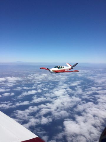 Beechcraft 35 Bonanza (N883R)