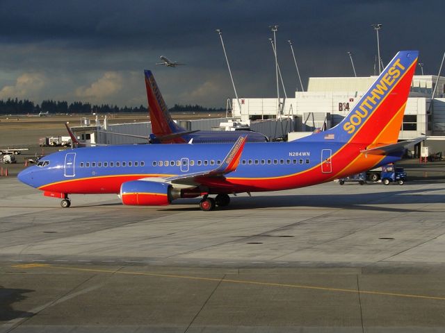 Boeing 737-700 (N284WN)