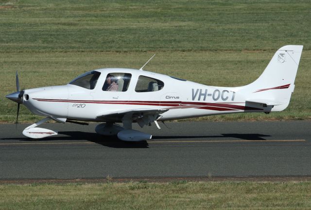 Cirrus SR-20 (VH-OCT)