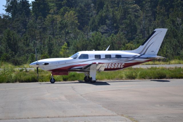 Piper Malibu Meridian (N668KC) - Taxiing for Runway 29 8/13/22