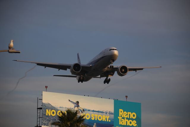 BOEING 777-300ER (JA791A)