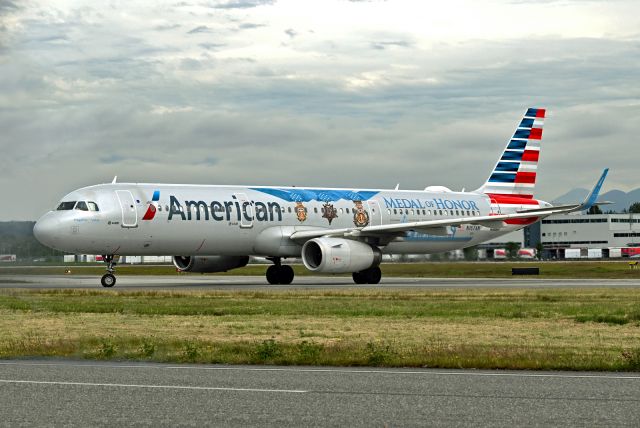 Airbus A321 (N167AN)