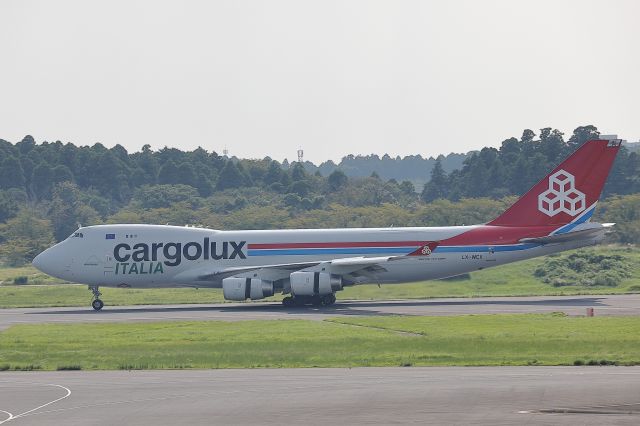 Boeing 747-400 (LX-WCV)