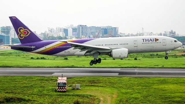 Boeing 777-200 (HS-TJW)