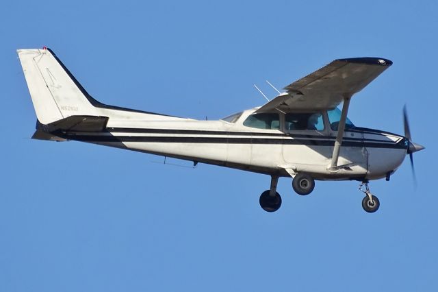 Cessna Skyhawk (N52160)