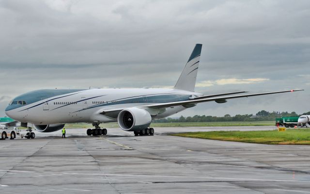 VP-CAL — - vp-cal b777-200 pushing back for its dep from shannon 9/6/14.