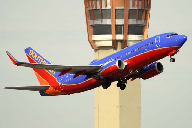 Boeing 737-700 (N7732A) - Southwest Boeing 737-7BD N7732A at Phoenix Sky Harbor on November 26, 2015. It first flew on August 24, 2006. Its construction number is 34851. It was delivered to Air Tran Airways on September 11, 2006. It was transferred to Southwest on July 11, 2012. 