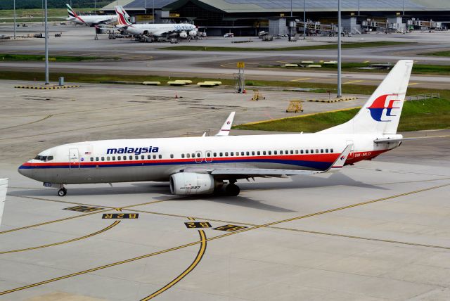 Boeing 737-800 (9M-MLD)