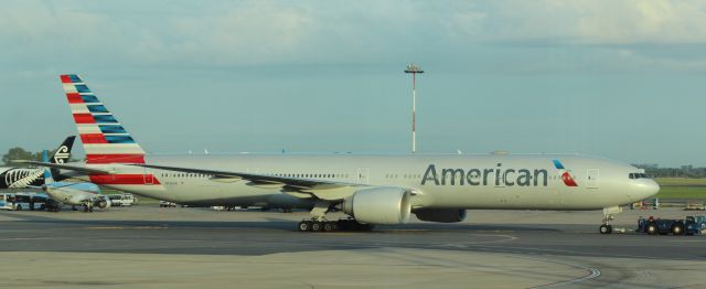 BOEING 777-300 (N726AN) - Taxing a B777-300 at EZE SAEZ, Argentina