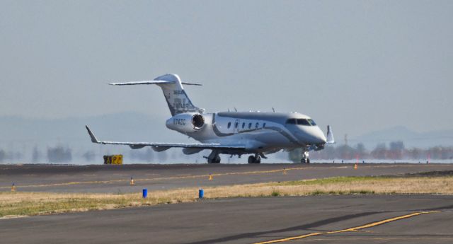 Bombardier Challenger 300 (N74ZC)