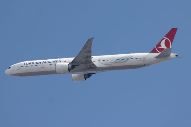 BOEING 777-300ER (TC-JJU)