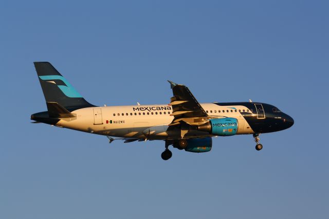 Airbus A319 (N612MX) - Mexicana arriving at Lester B. Pearson Int,l Airport, May 23,2010