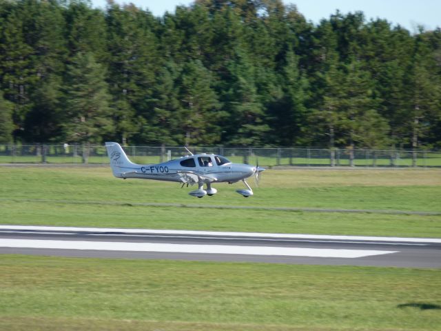 Cirrus SR-22 (C-FYOO)