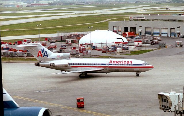 Boeing 727-100 (N6806) - Date was 25/05/87 c/n 19481