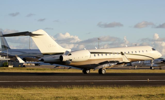 Bombardier Global Express (LX-FLY)