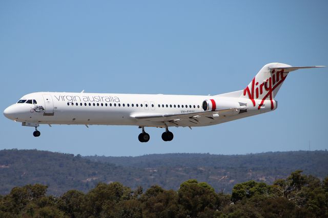 Fokker 100 (VH-FSW)