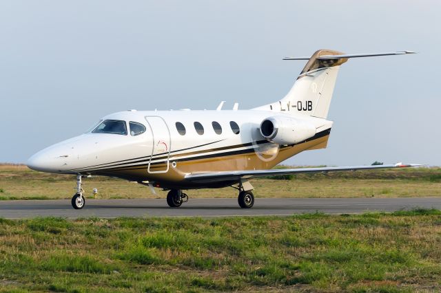 Beechcraft Premier 1 (LY-OJB)