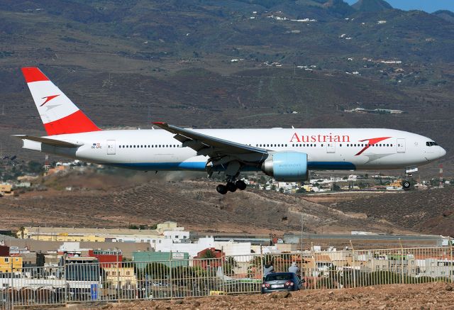 Boeing 777-200 (OE-LPC)