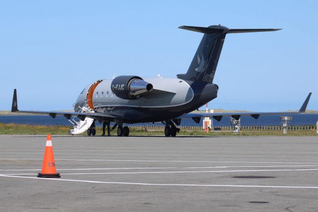 Canadair Challenger (C-FJJC) - Lorsqu’il étais stationner à CYGR 