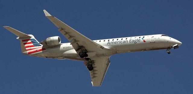 Canadair Regional Jet CRJ-700 (N531EG)