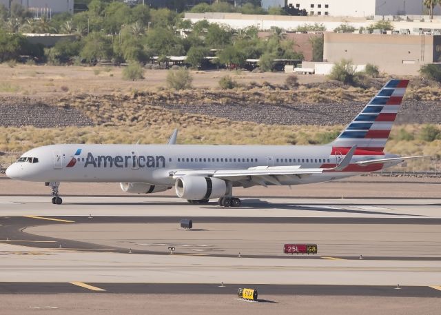 Boeing 757-200 (N938UW)