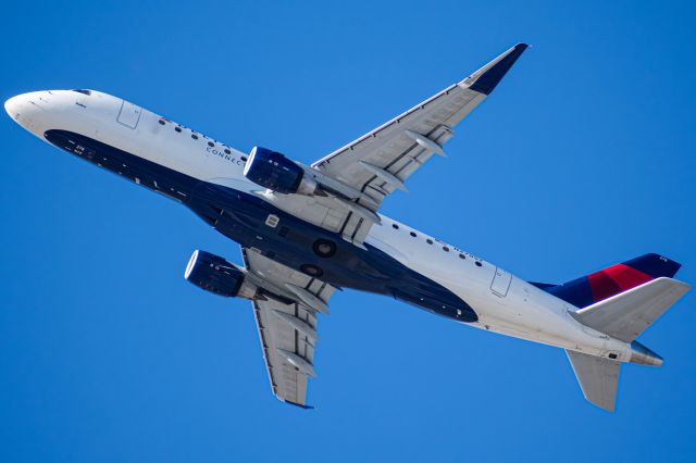 Embraer 175 (N278SY) - SKW3501 - RNO to LAX - 29 Dec, 2020