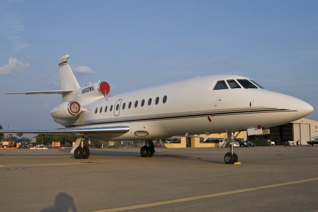 Dassault Falcon 900 (N900WK)