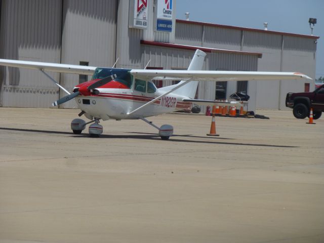 Cessna Skylane (N182GR)