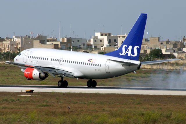 Boeing 737-500 (OY-KKI)