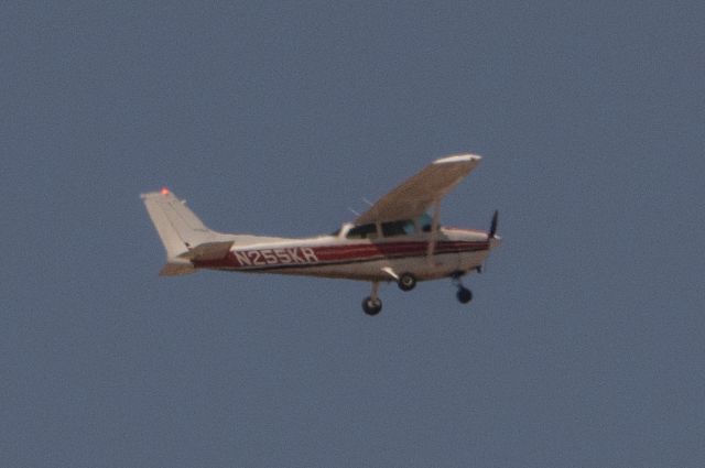 Cessna Skyhawk (N255KR)