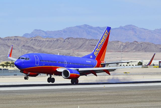 Boeing 737-700 (N703SW) - N703SW Southwest Airlines 1997 Boeing 737-7H4 C/N 27837 -  Las Vegas - McCarran International (LAS / KLAS) USA - Nevada, March 29, 2011 Photo: Tomás Del Coro