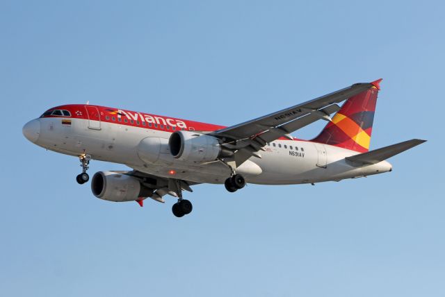 Airbus A319 (N691AV) - Avianca / Airbus A319-115 / MSN 3691 / N691AV / MMMX 02/2020