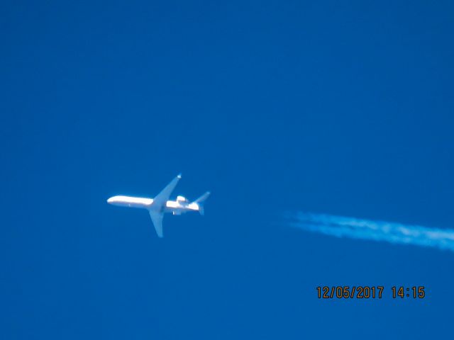 Canadair Regional Jet CRJ-700 (N162GJ)