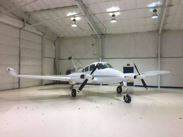 Cessna 310 (N144SF)