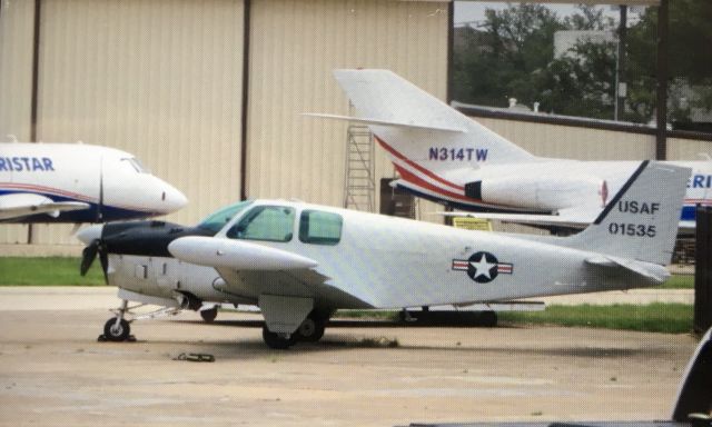 Beechcraft QU-22 (N22QU)