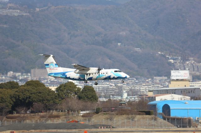 de Havilland Dash 8-100 (JA81AM)