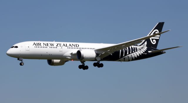 ZK-NZF — - Short Final To Rwy 16R