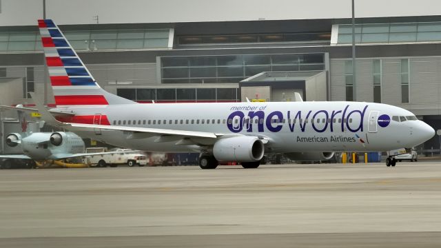 Boeing 737-800 (N838NN) - Morning departure to DFW/KDFW.